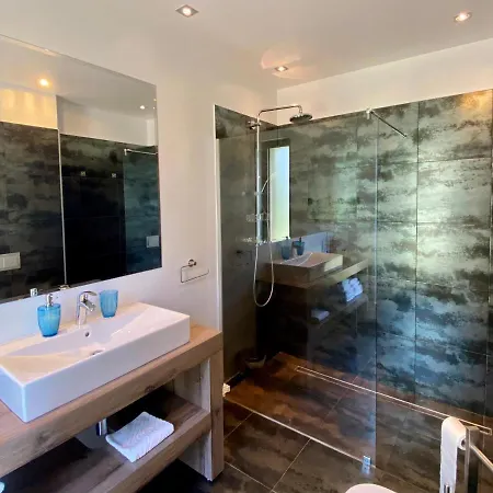 Forte-exclusive Retreat, Heated Infinity Pool & Amazing Views Mimice