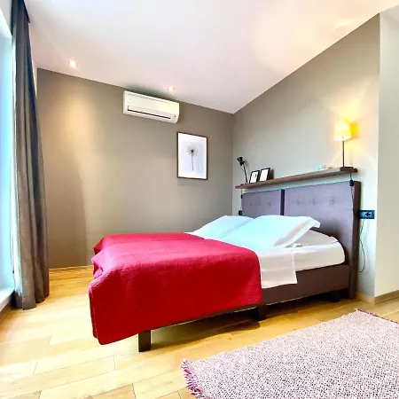 Forte-exclusive Location With Fantastic Seaview & Infinity Pool - Up To 8 Pax Mimice