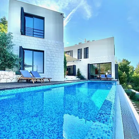 Forte-exclusive Retreat, Heated Infinity Pool & Amazing Views * Mimice