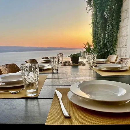 Forte-exclusive Retreat, Heated Infinity Pool & Amazing Views Villa Mimice